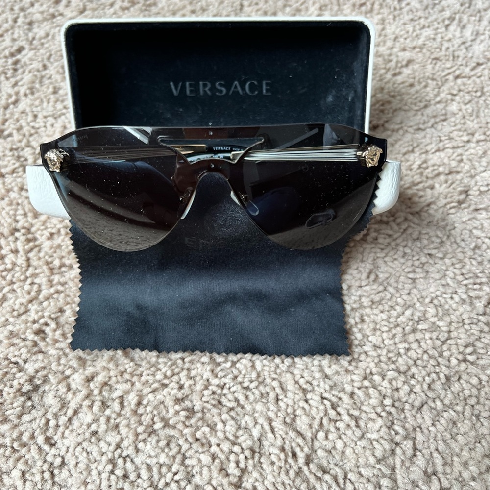VERSACE MEDUSA VISOR SUNGLASSES